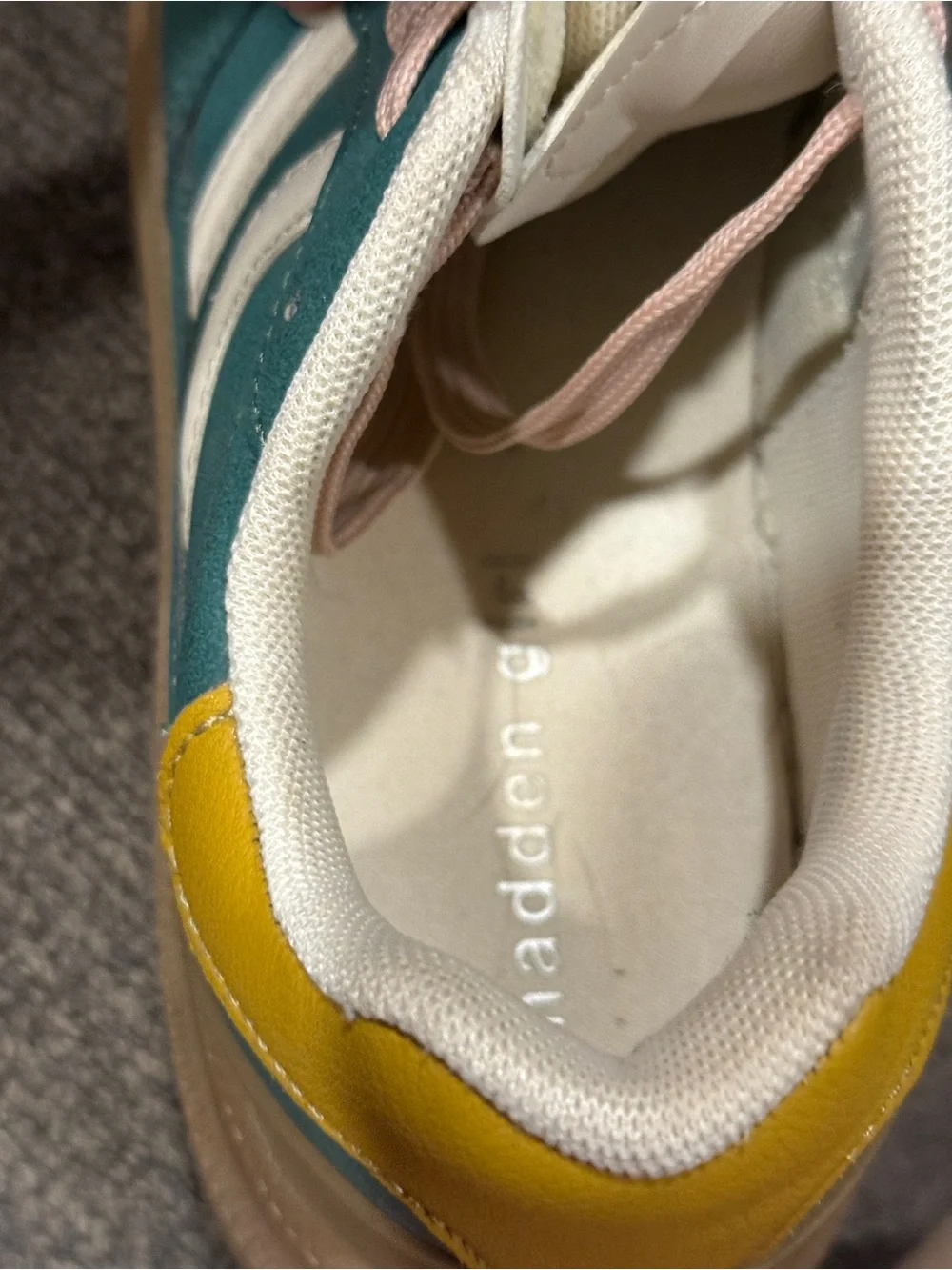 Madden Girl Goalie Platform Sneaker Women Size 7 EUC